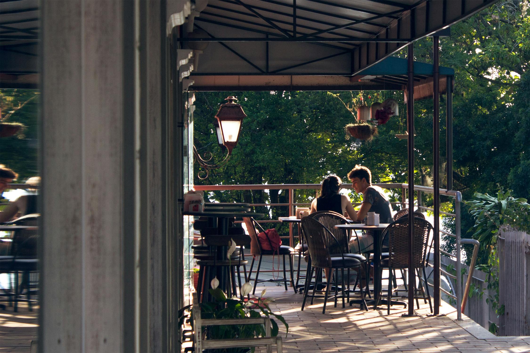 Bistro outdoor seating area design 1000 sq ft - commercial architectural design for liquor license