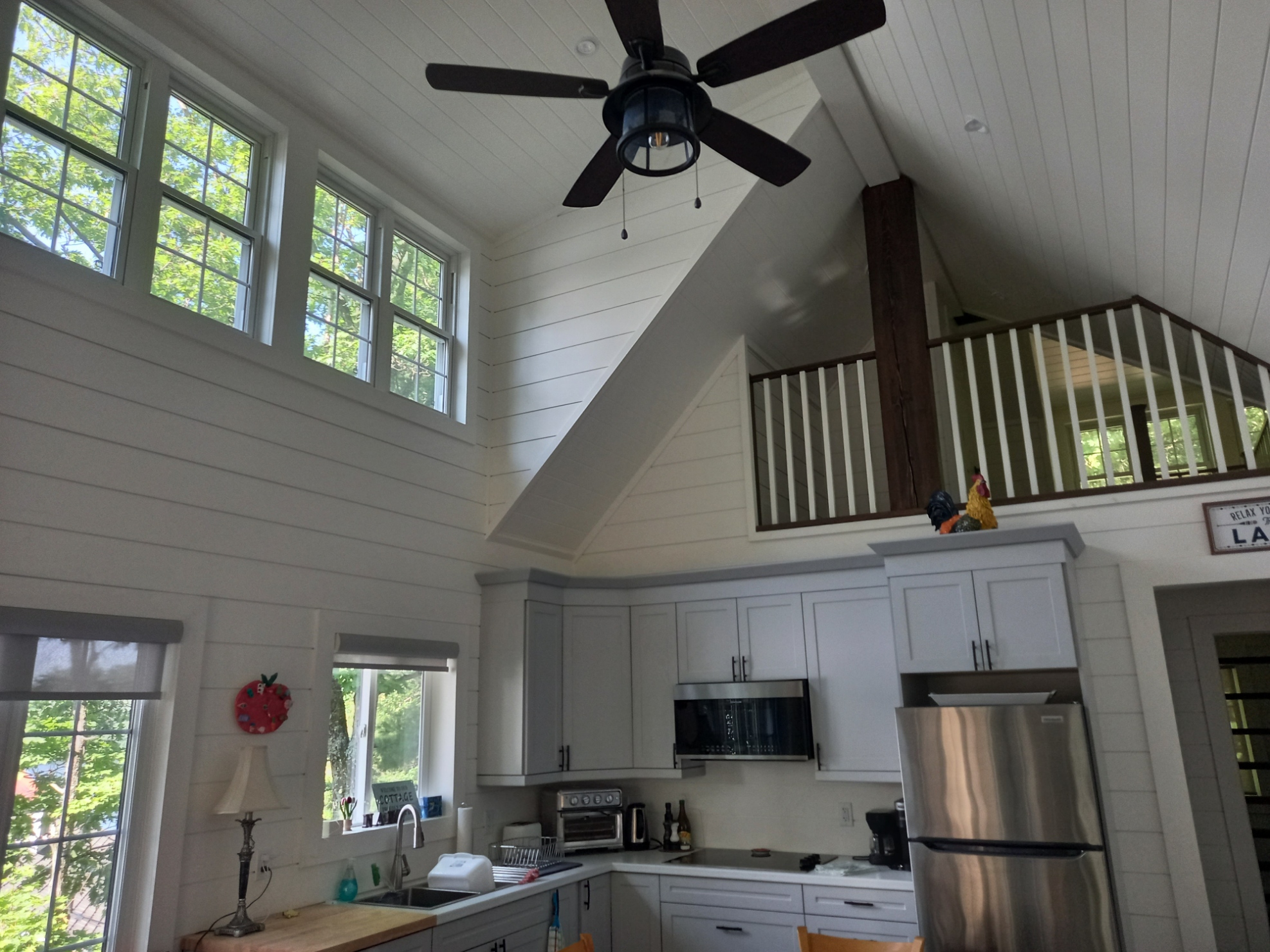 Lake Rosseau granny flat interior - 1000 sq ft cottage design by BRHDG